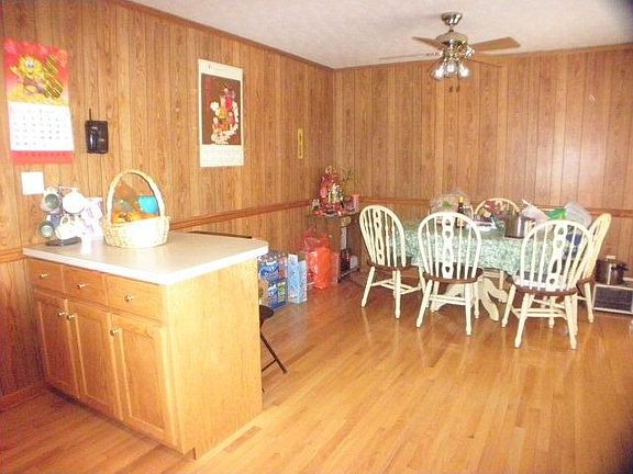 5th image of 1808 John Dr