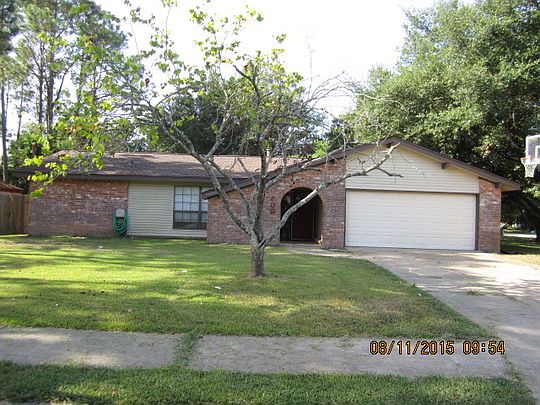2nd image of 600 N Plantation Dr