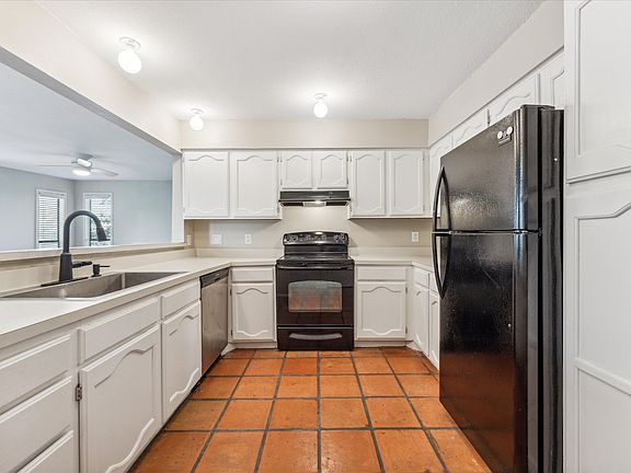 4th image of 1307 Barton Hills Dr APT 4