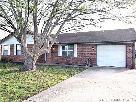 3rd image of 3711 S 214th Ave