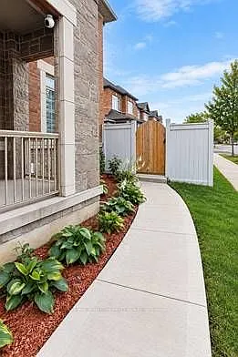 2 bed, $1,680 — Photo 4