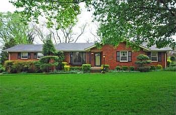 4th image of 402 Bunkerhill Dr