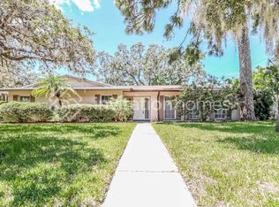 10350 Bay Hills Dr, Largo, FL 33774