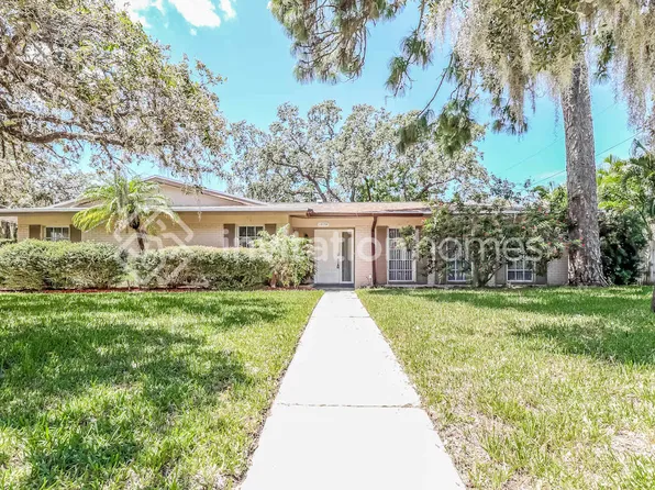 10350 Bay Hills Dr, Largo, FL 33774
