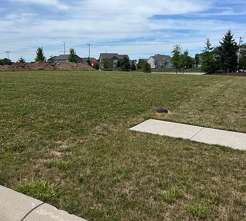 3rd image of 8080 Totton Ct