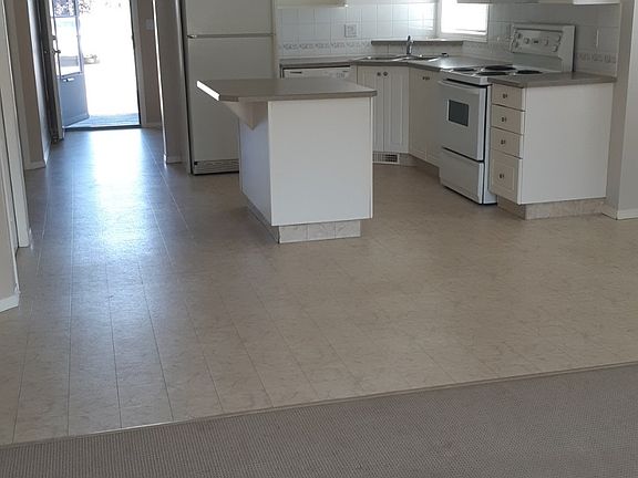 2nd image of 5220 50a Ave #102