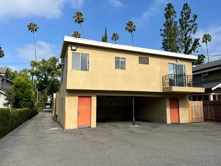 80 N Bonnie Ave — Photo 5