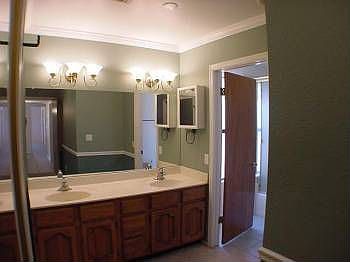 4th image of 2634 N 82nd St