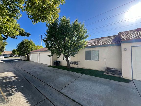 3rd image of 8101 Pebble Cove Ct APT B