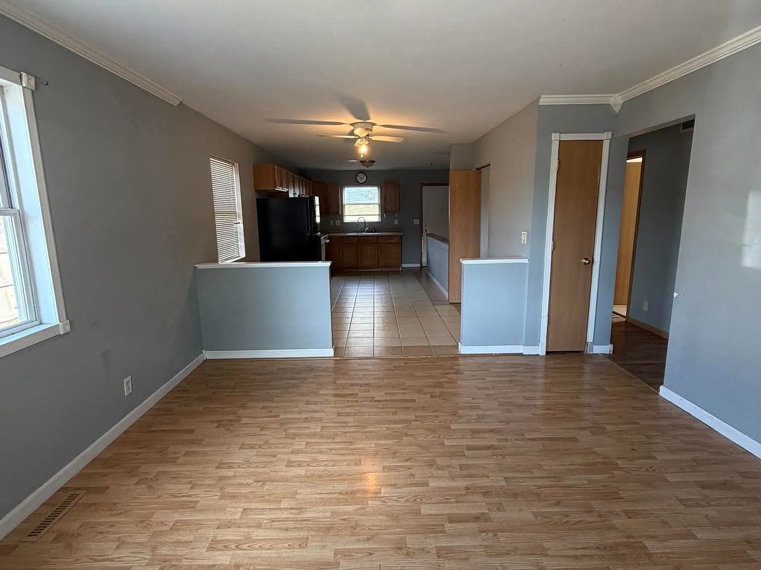 4 bed, 864 sqft, $1,800 — Photo 4