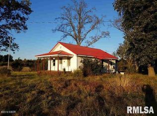 16222 N Boyd Ln, Woodlawn, IL 62898