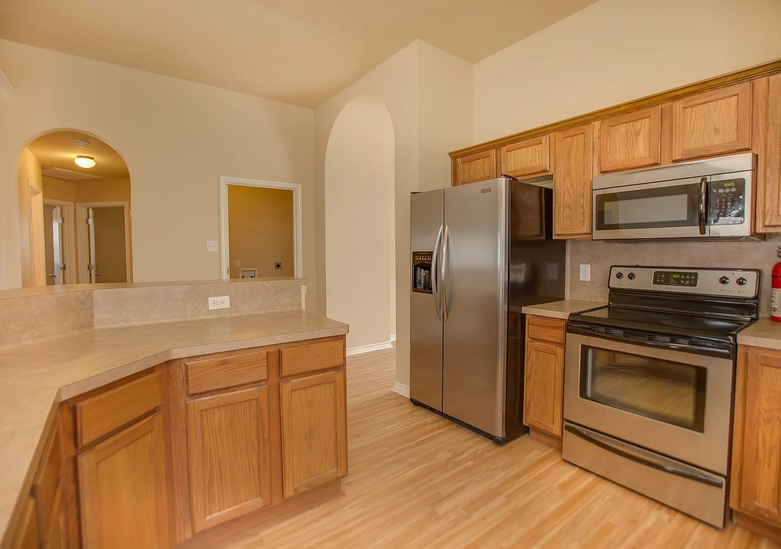 7517 Fort Griffen 3 bed/ 2bath! $2195/Month — Photo 2
