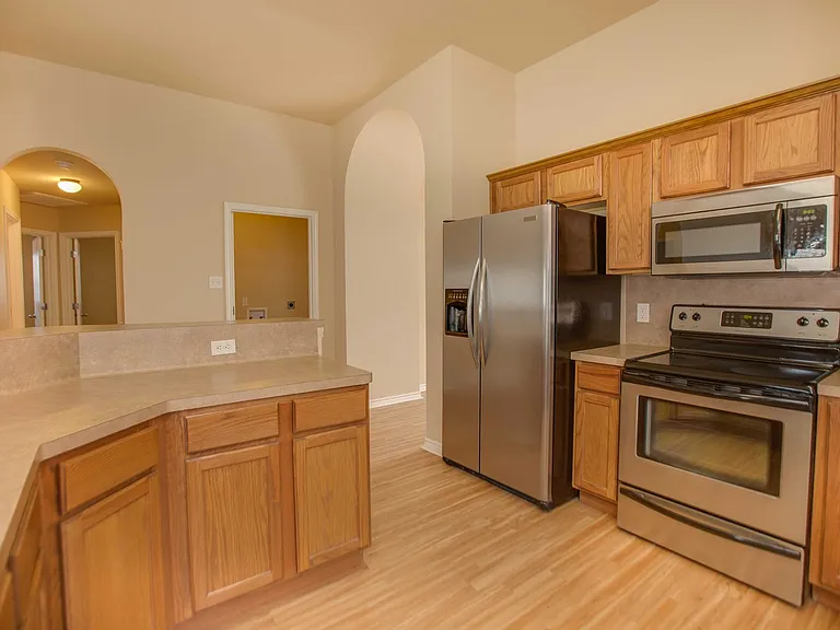 7517 Fort Griffen Dr — Photo 2