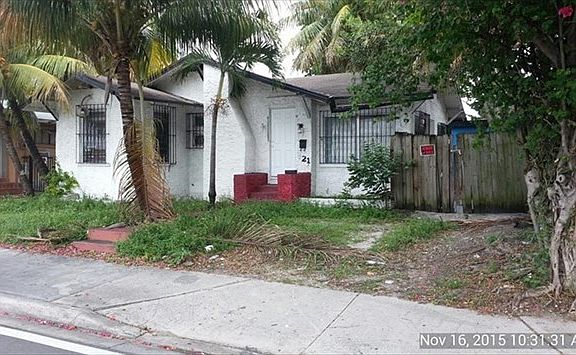3rd image of 221 NW 17th Ave