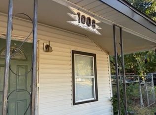 1008 N 1st St, Ponca City, OK 74601