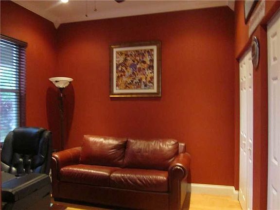 4th image of 1318 Croton Ct
