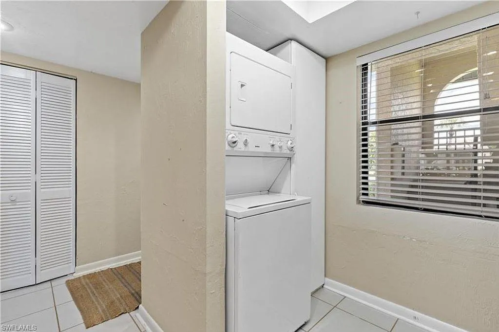 2 bed, 1.0 bath, 766 sqft, $1,700 — Photo 4