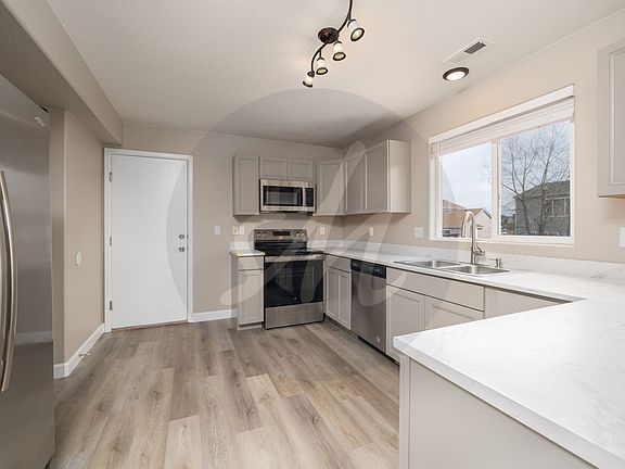 5th image of 6433 Aquatic Cir