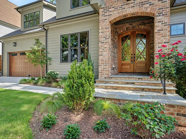 605 Ridgecrest Rd, Cary, NC 27511