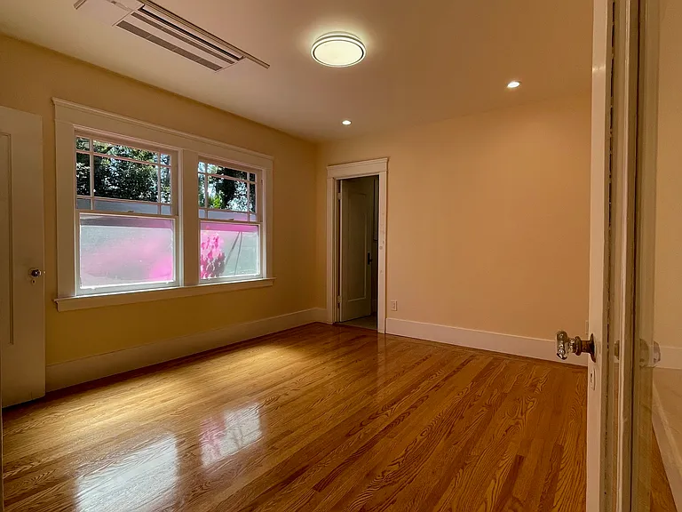 1517 Balboa Ave — Photo 12