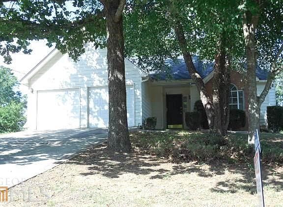 2nd image of 10434 Wrens Dr