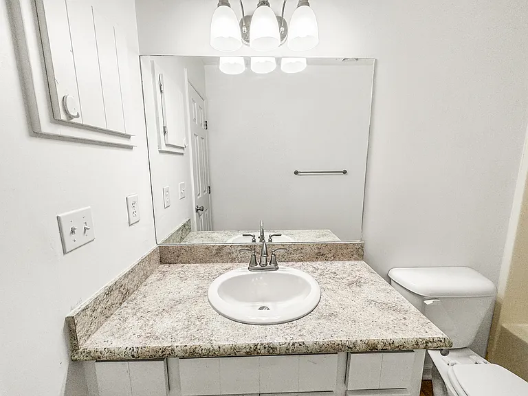 105 Browning Ln — Photo 19