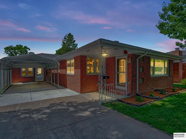 1714 Alpha St, North Platte, NE 69101
