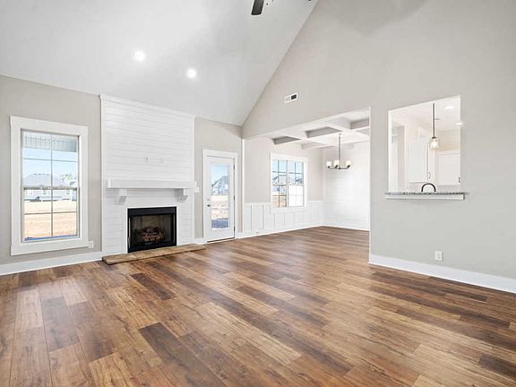 3rd image of 89 Reserve At Hickory Wild