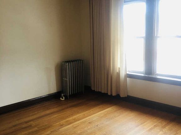 3rd image of 4412 N Menard Ave #2
