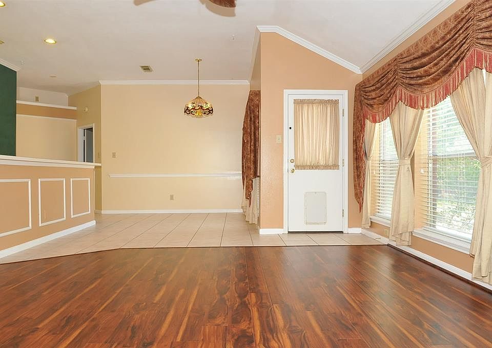 1st image of 14418 Cypress Falls Dr