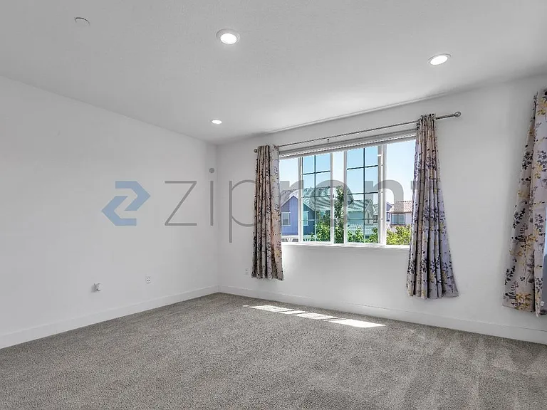 1483 S Barker St — Photo 28
