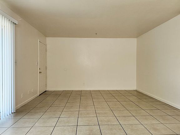 5th image of 1641 W Yucca St #11229-02