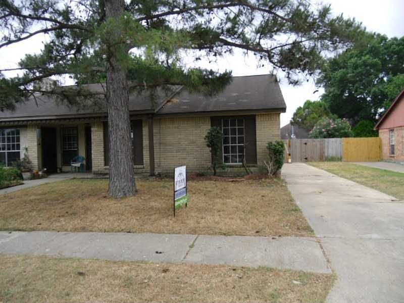 1st image of 19511 Plantain Dr