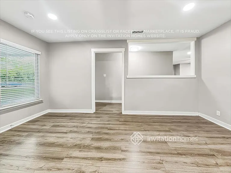 212 W 5th St — Photo 5