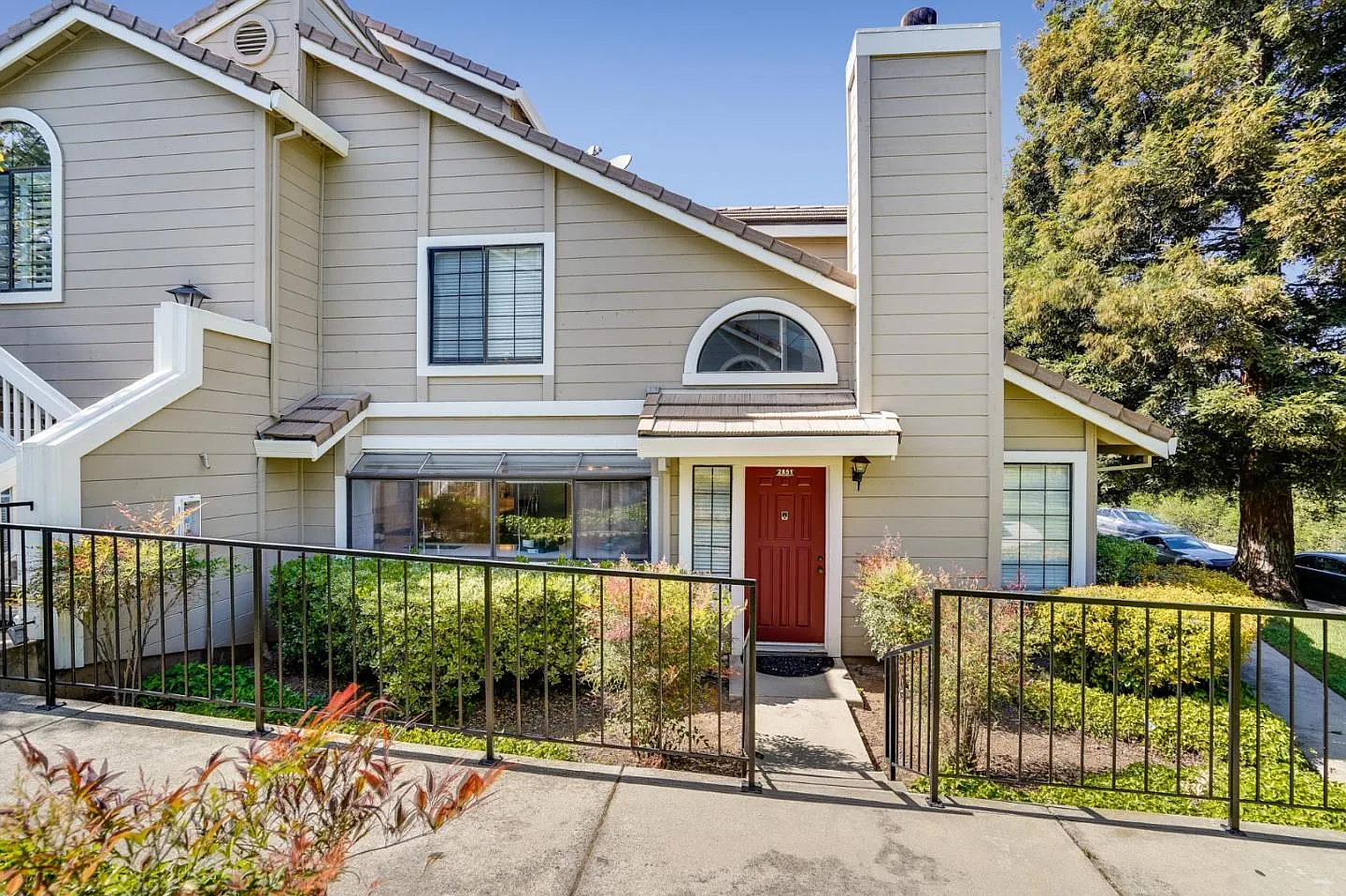 2851 Buena Crest Ct photo 1