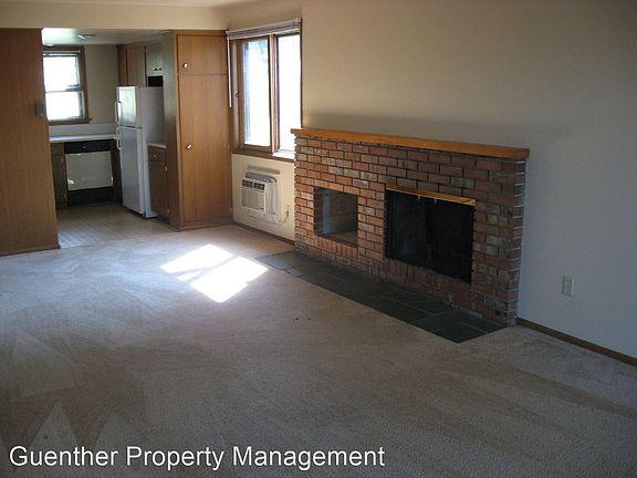 2nd image of 705 S Lincoln St #101N