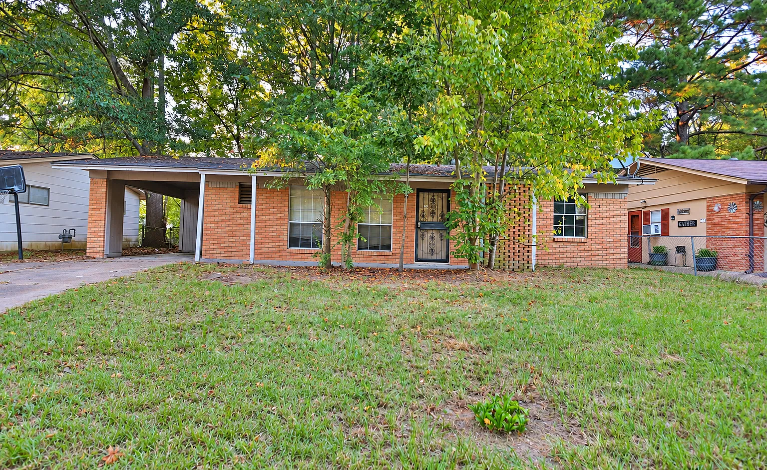 137 Grover Cleveland Cir - 1 — Photo 1