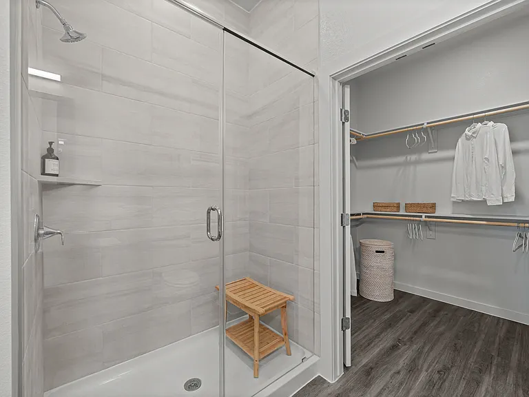 Junewood — Photo 38