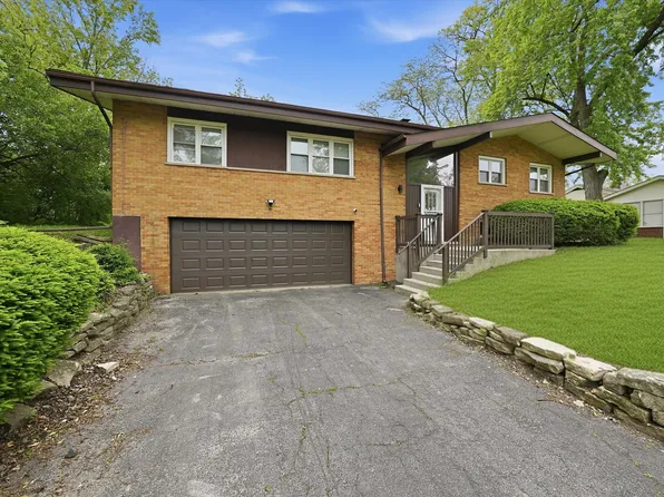 2747 Perry Rd, Flossmoor, IL 60422