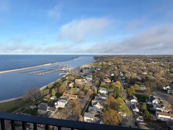 (undisclosed Address), Milwaukee, WI 53207