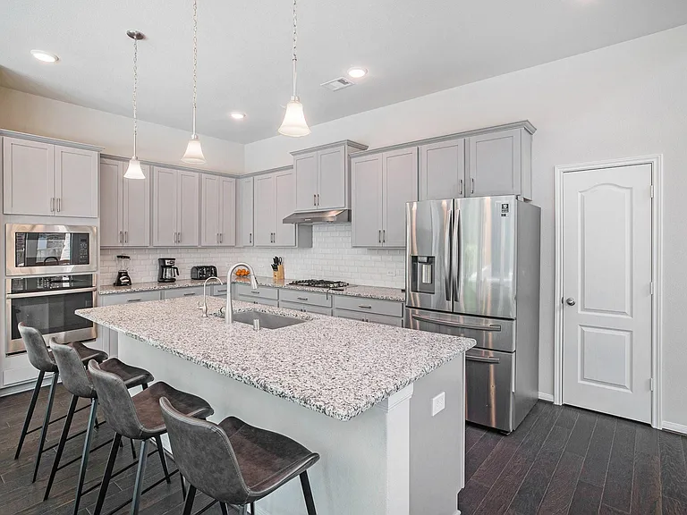 206 Liatris Ct — Photo 6