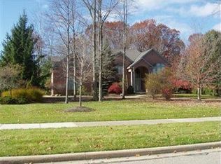 6174 Penfield Ln, Solon, OH 44139