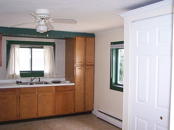 5th image of 10906 N Woodstock St