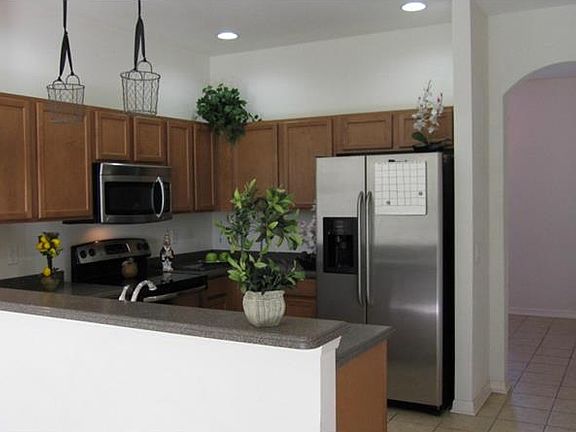3rd image of 1110 Grantham Dr