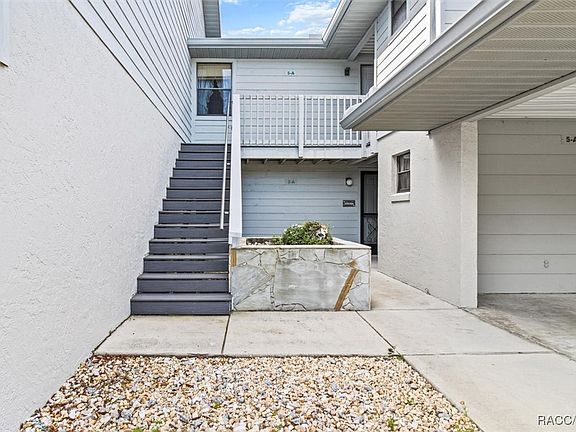 2nd image of 690 E Gilchrist Ct APT 5A
