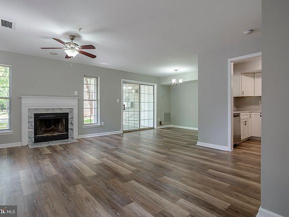 5th image of 13814 King Gregory Way #10840