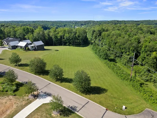 106 Red Cherry Ln, Granville, OH 43023