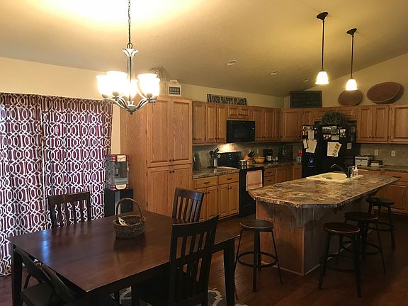 5th image of 640 Prairie Parkway Ct