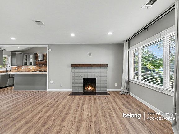 5th image of 1323 E Washington Ave