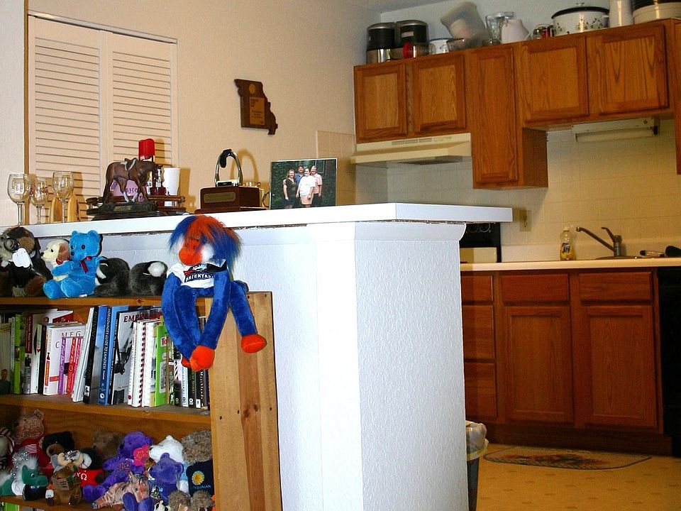 1st image of 819 Southwest Blvd APT E